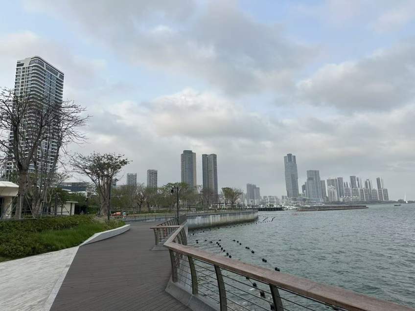 The sea ahead · K11 HACC